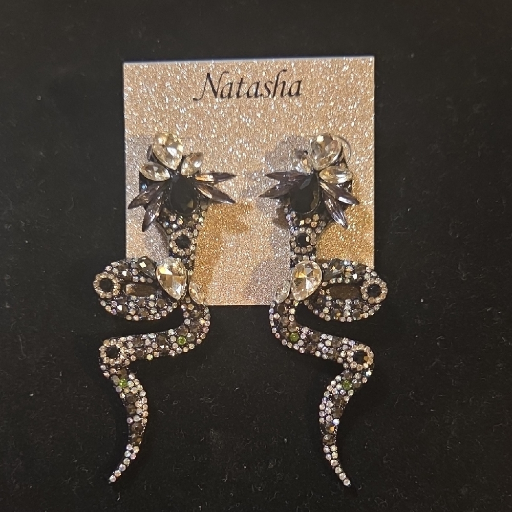 🚨2 For $38🚨Natasha Couture Elegant Black and Silver Earrings